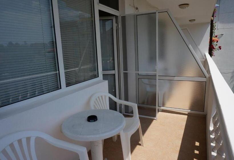 חדר סטנדרט עם מרפסת, Borko Guest House