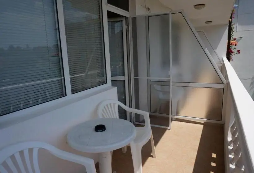 اتاق استاندارد با بالکن, Borko Guest House