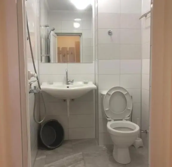 اتاق استاندارد سه نفره, Borko Guest House