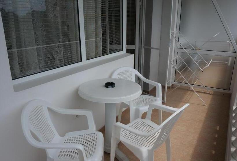Triple Room Sea View, Borko Guest House