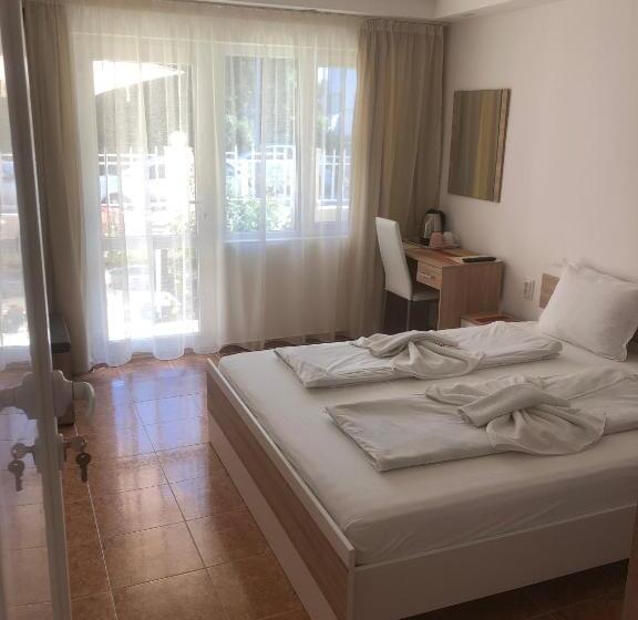 חדר סטנדרט נוף לגינה, Borko Guest House