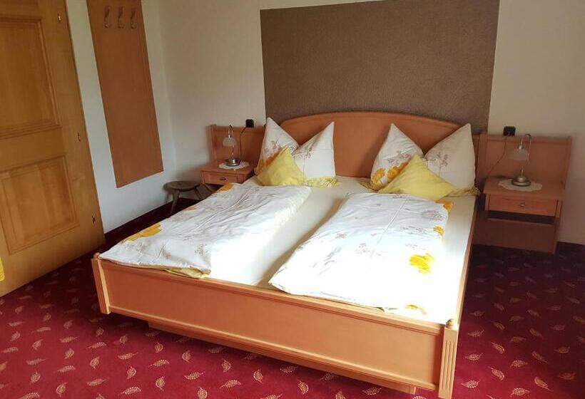 Pokój Standard, Haus Deutinger