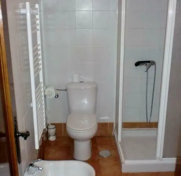 スタンダードトリプルルーム, Hostal Las Tres Jotas