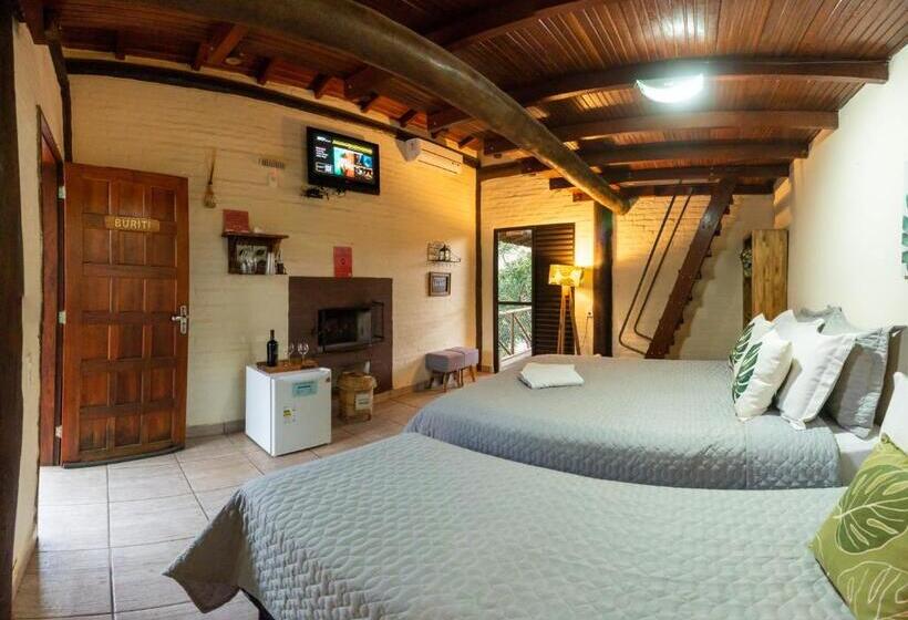 בקתת חדר, Pousada A Mata Que Canta