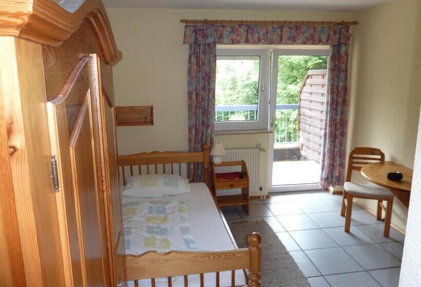 Номер Стандарт Индивидуальный, Zum Kaiserwirt