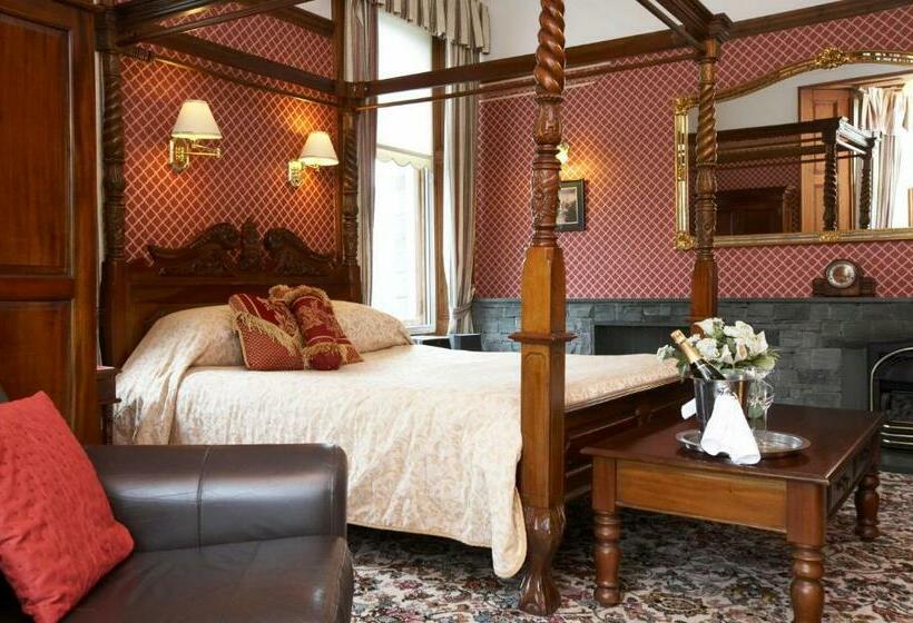 חדר אקזקיוטיב עם נוף לפארק, Keswick Park