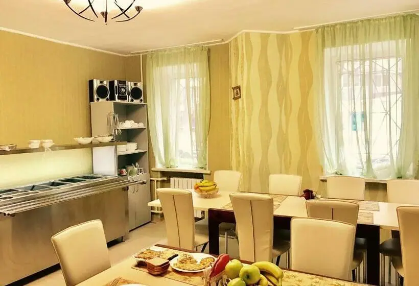 Economy Quadruple Room, Lime