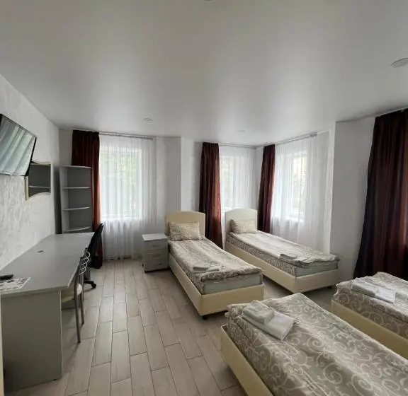 Economy Quadruple Room, Lime