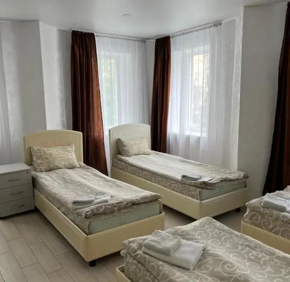 Economy Quadruple Room, Lime