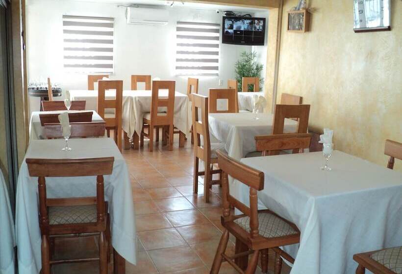 Семейный Номер, Hostal Casa Familia