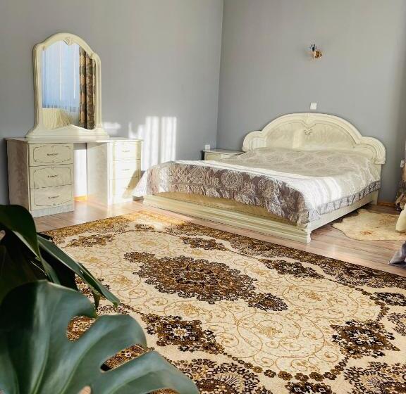 اتاق استاندارد سه تخته با بالکن, Sadyba U Olgy