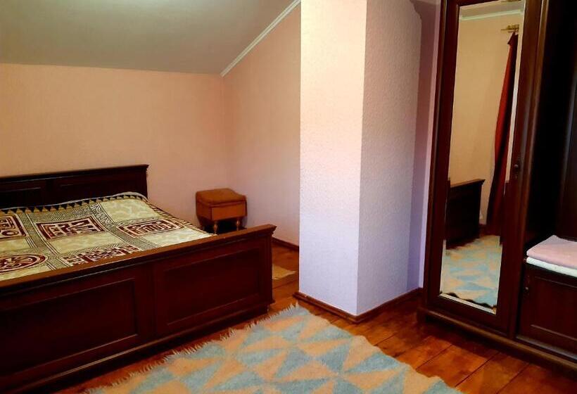 کلبه ییلاقی, Sadyba U Olgy