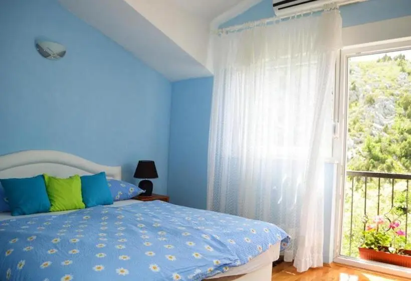 اتاق استاندارد با بالکن, Villa Bašić