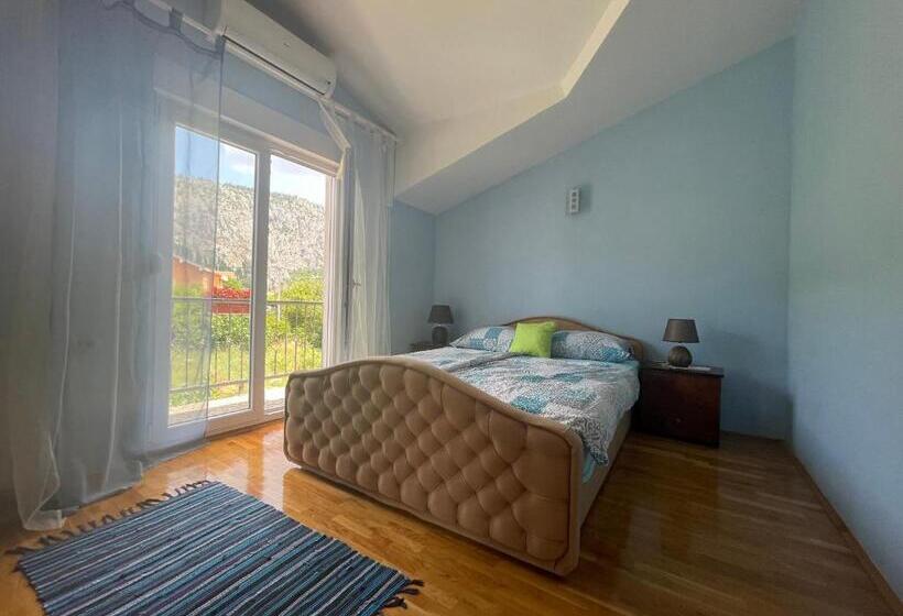 اتاق استاندارد با بالکن, Villa Bašić