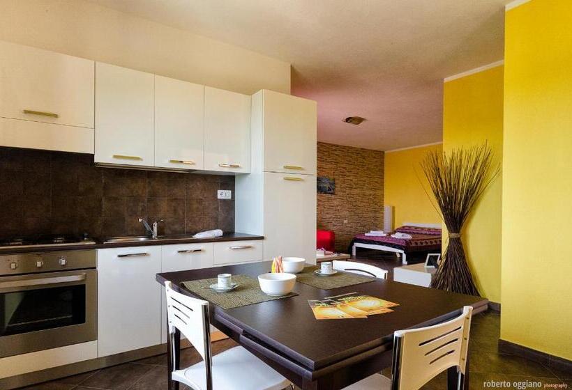 דירת חדר, Residenze L Isola Surf House