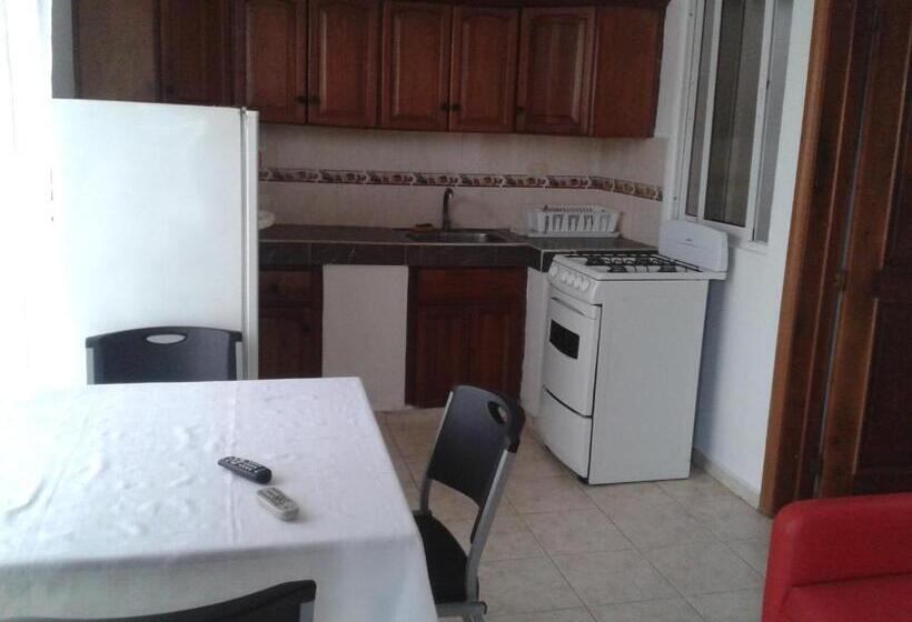 آپارتمان 1 خوابه با تراس, Aparthotel Genova