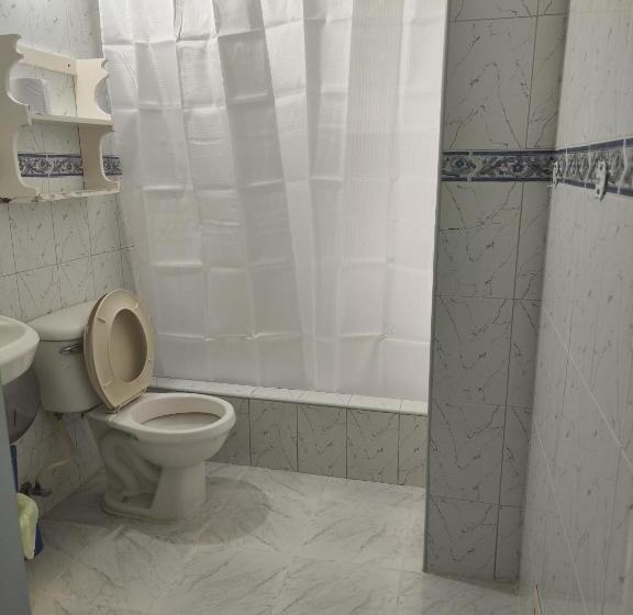 استودیوی لوکس, Aparthotel Genova