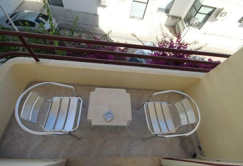 סוויטה עם מרפסת, Hospedaria Buganvilia Alvor