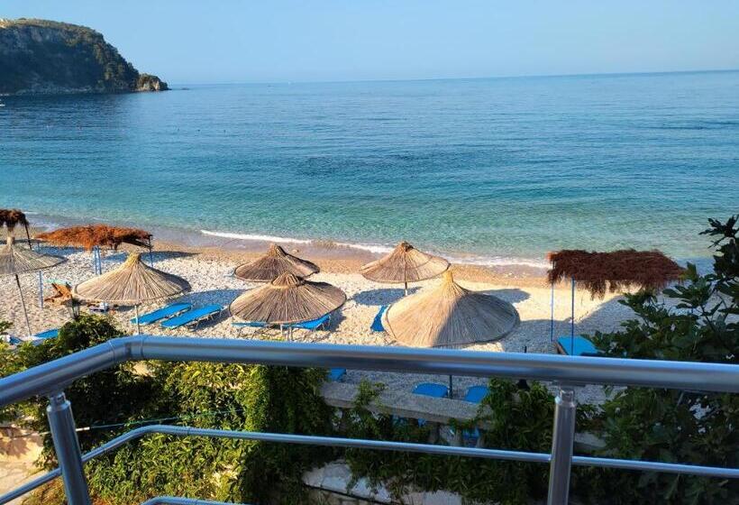 غرفة قياسية مطلّة علي البحر مزوَّدة بشُرفة, Magic Ionian Apartments & Rooms