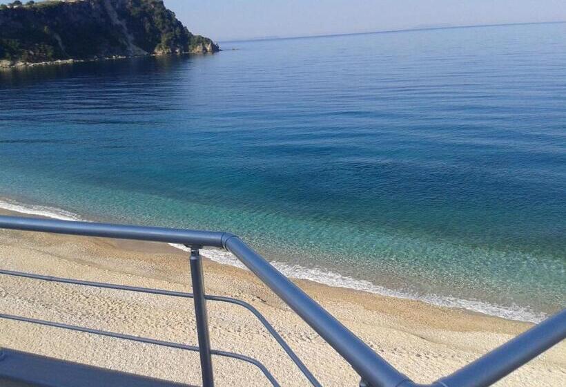 إستوديو قياسى مطل على البحر مزوَّد بشرفة, Magic Ionian Apartments & Rooms