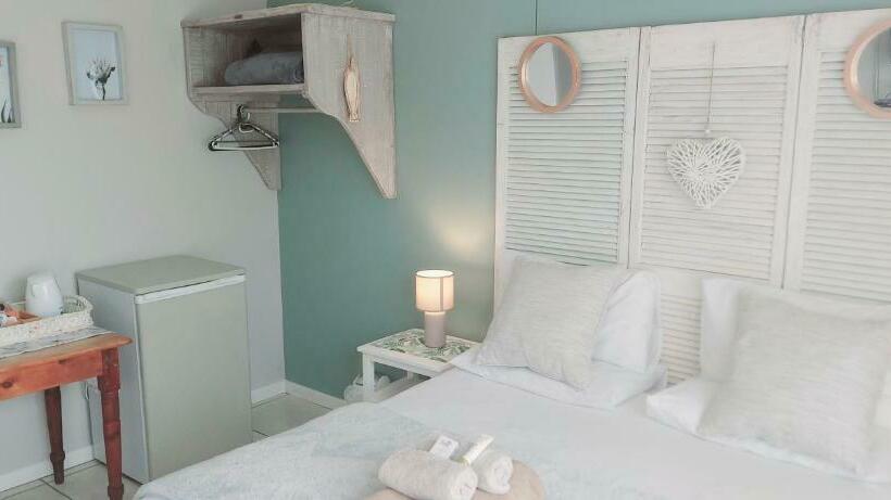Номер Стандарт, The Coelacanth Guest House And Beach Thyme Self Catering