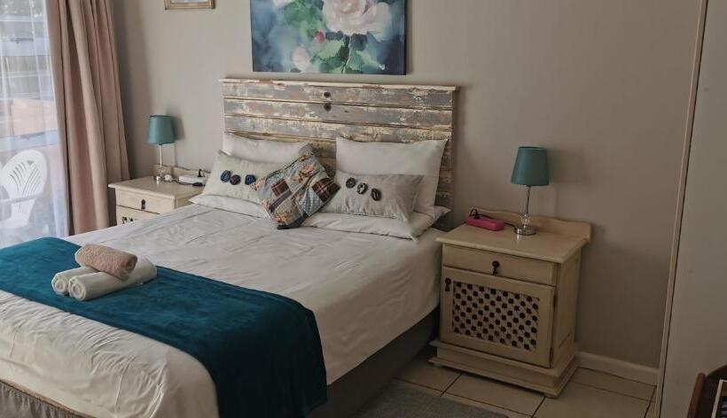 Дом 3 Спальни, The Coelacanth Guest House And Beach Thyme Self Catering