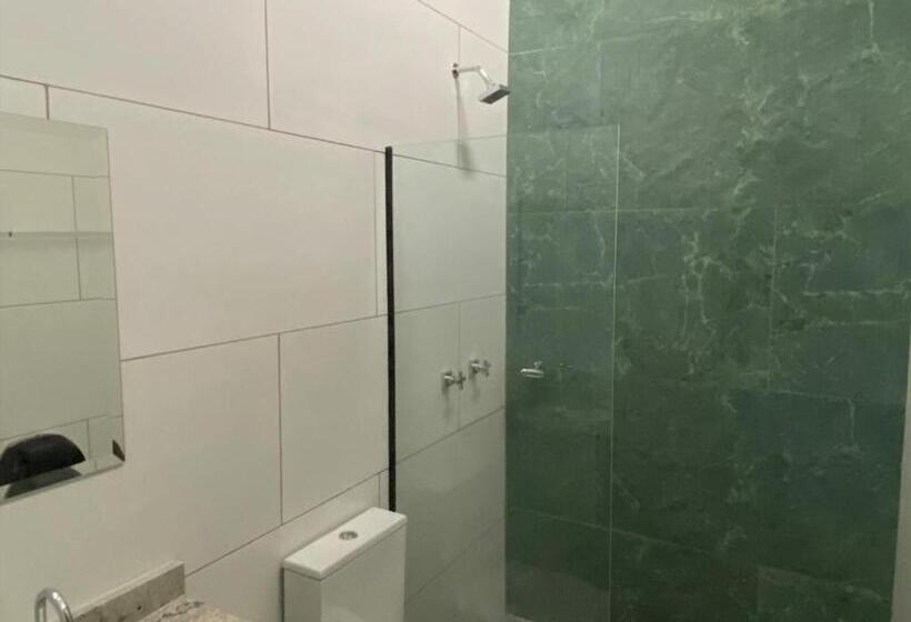 スイート, Chateau Motel Campinas