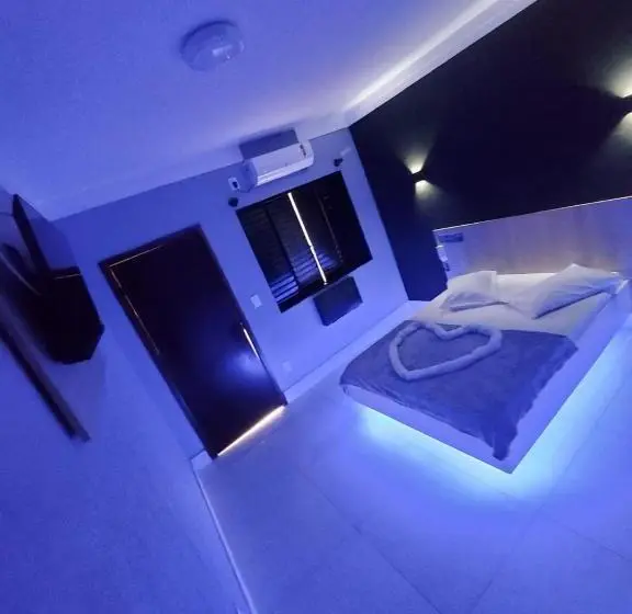 スイート, Chateau Motel Campinas