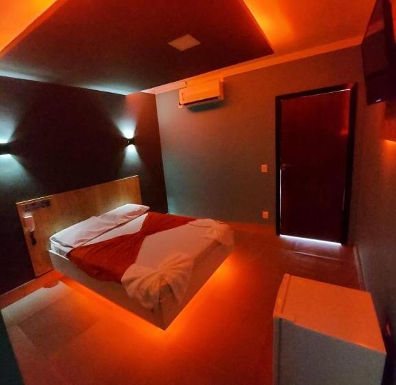 スイート, Chateau Motel Campinas