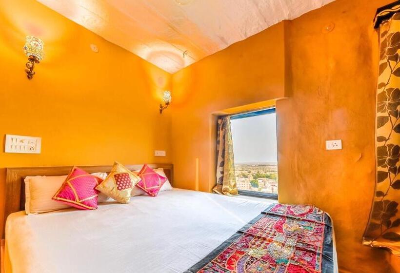 اتاق استاندارد با تخت بزرگ, Mud Mirror Guesthouse