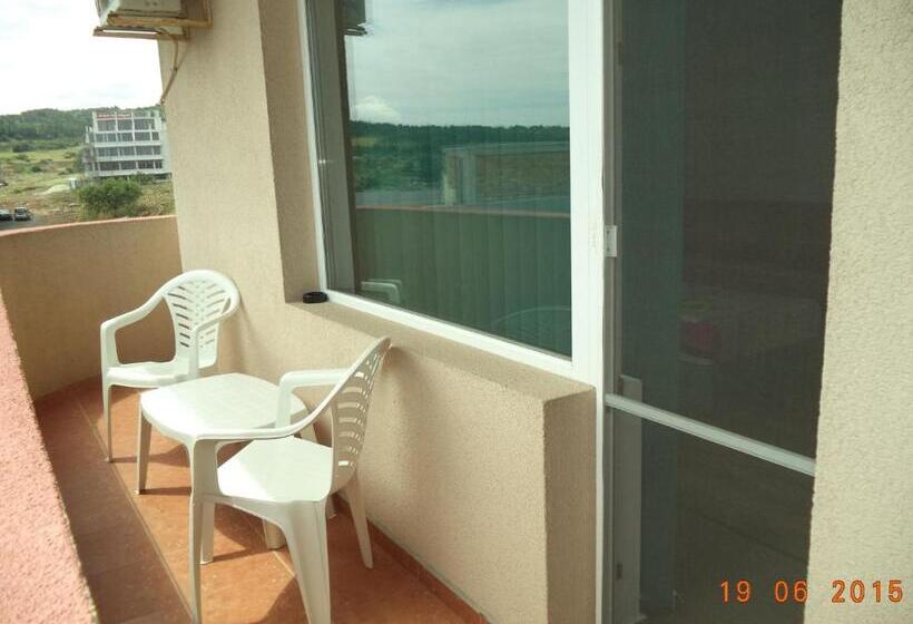 חדר סטנדרט עם מרפסת, Sveti Georgi Guest House