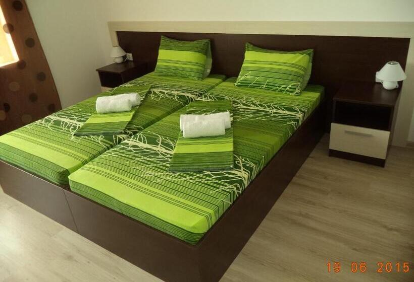 חדר סטנדרט עם מרפסת, Sveti Georgi Guest House