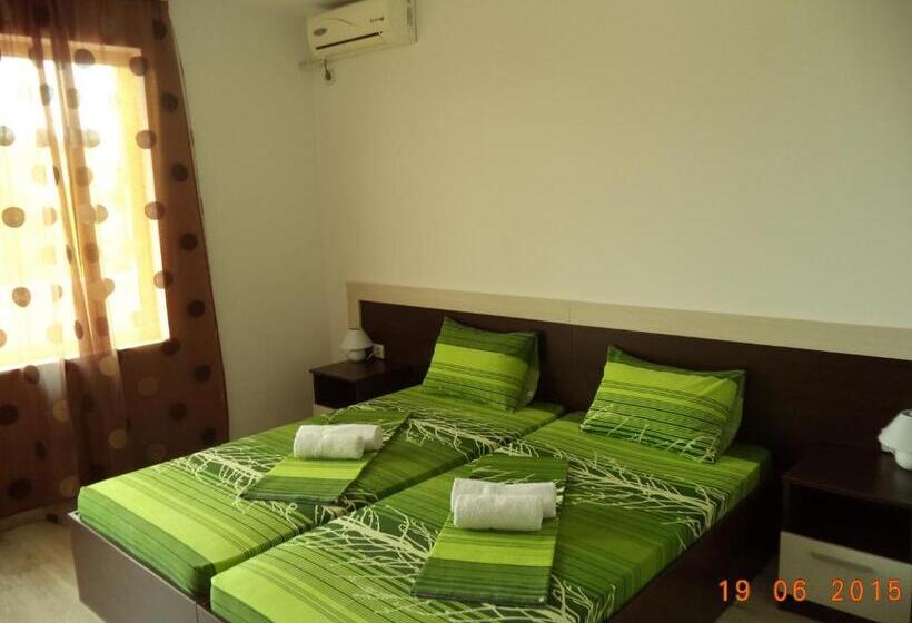 חדר סטנדרט עם מרפסת, Sveti Georgi Guest House