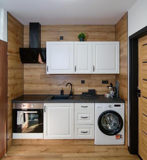 آپارتمان 1 خوابه, U šípků