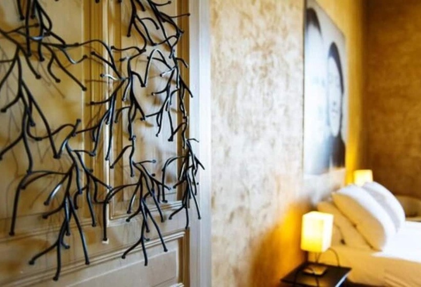 标准间, Castel Pierre Lisse