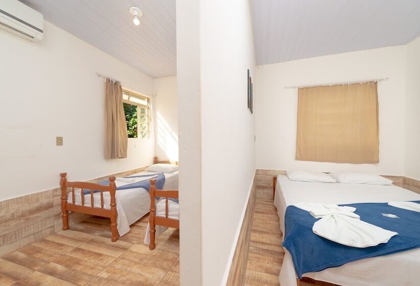 Quarto Quádruplo Standard, Pousada Figueira