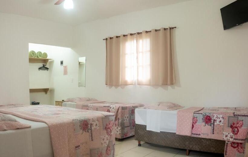 家庭间, Pousada Mirante Das Estancias