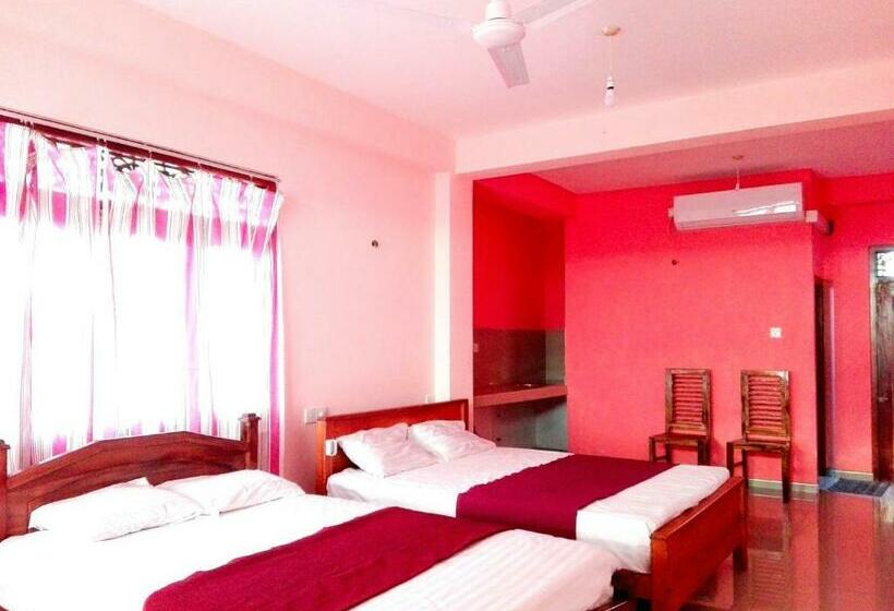 Chambre Familiale Deluxe, Randhi La Beach View Lounge