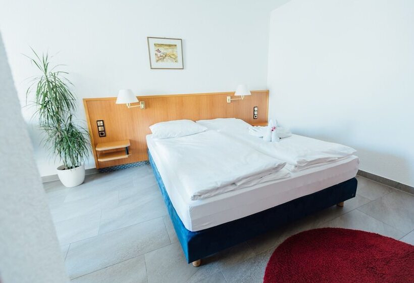 חדר סטנדרט, Heilbronner Pension Am Schonen Theater