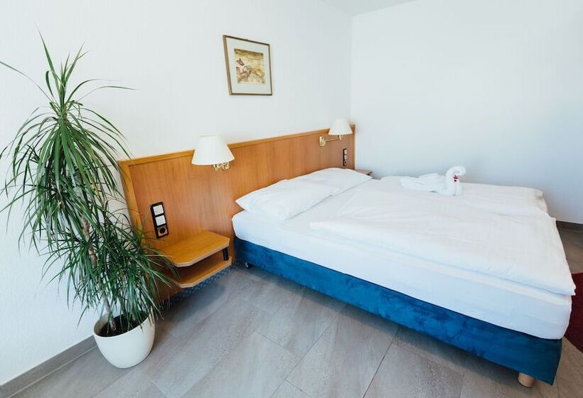 חדר סטנדרט, Heilbronner Pension Am Schonen Theater