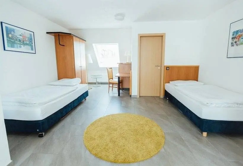 ファミリールーム, Heilbronner Pension Am Schonen Theater