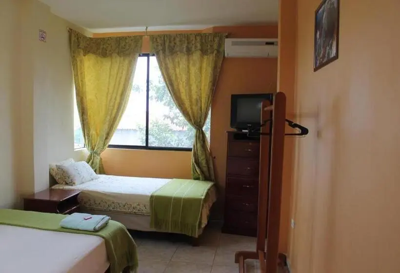 اتاق استاندارد, Dolphin House