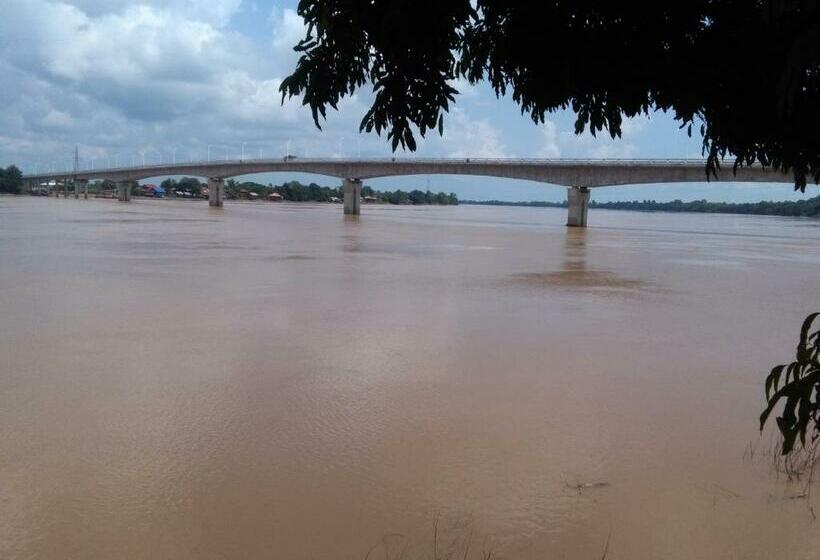 스탠다드 방갈로, Tavendang Guesthouse