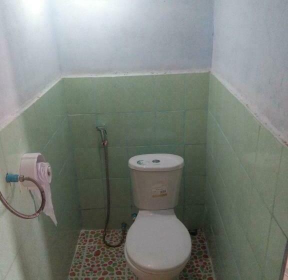 스탠다드 방갈로, Tavendang Guesthouse