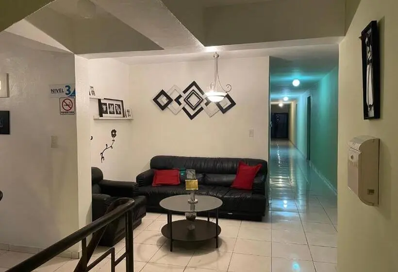 اتاق اکونومی, Torres Apart Studio