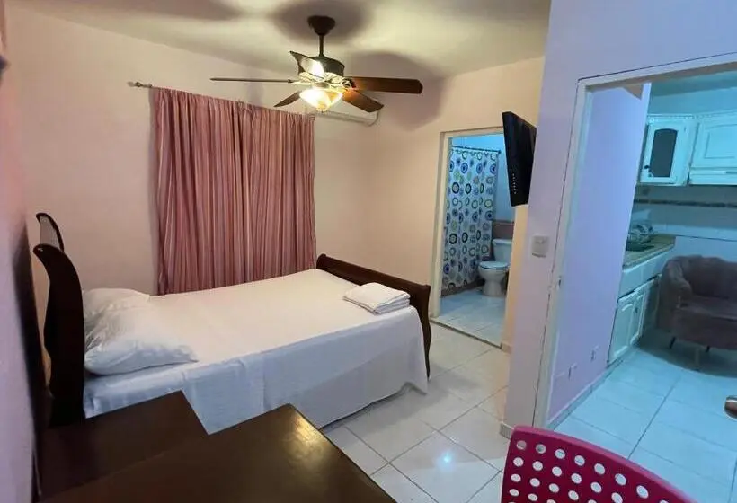 اتاق اکونومی, Torres Apart Studio