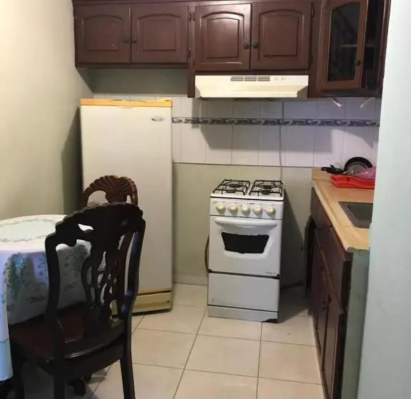 اتاق استاندارد, Torres Apart Studio