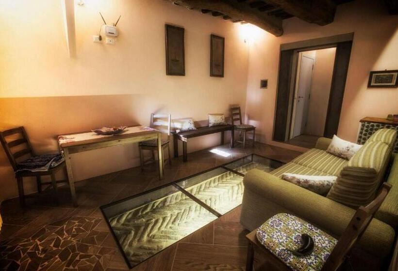 اتاق استاندارد سه نفره, Agriturismo La Torre Di Monsindoli