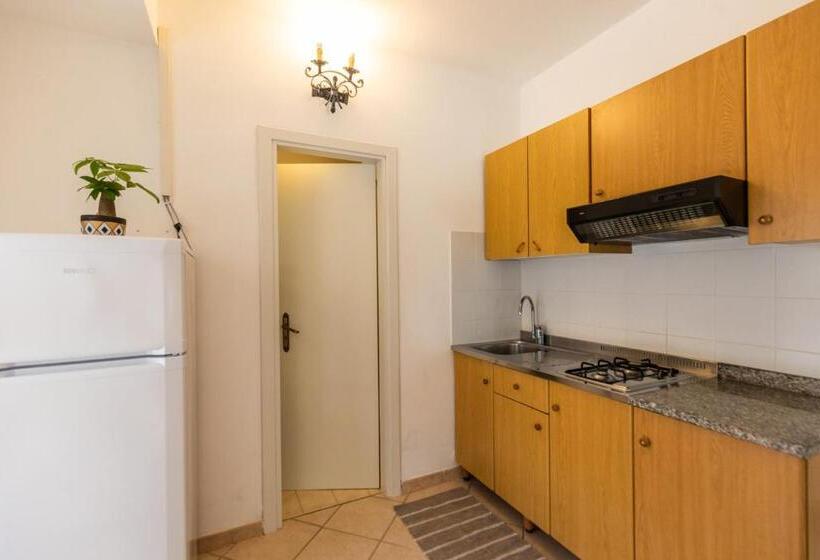 带1个卧室带花园景观的公寓, La Meridiana
