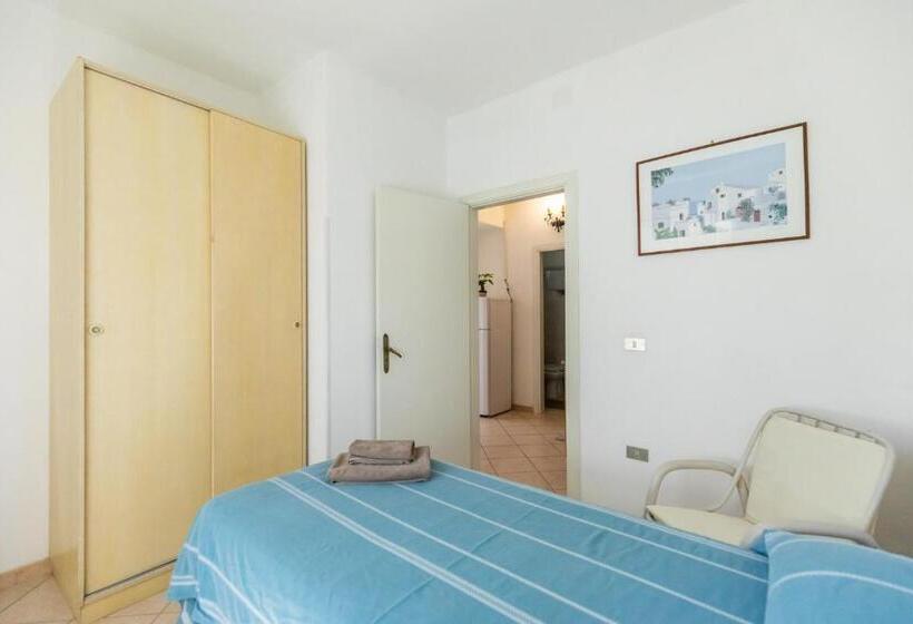 庭の見える１ベッドルームアパートメント, La Meridiana